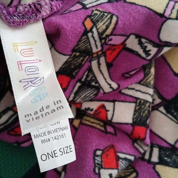 Lularoe  lipstick cosmetology buttery soft purple leggings Sz One Size - Picture 6 of 6